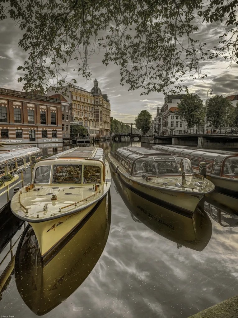 Poszter 30x40cm Kikötött hajók Amszterdamban 2, Assaf Frank