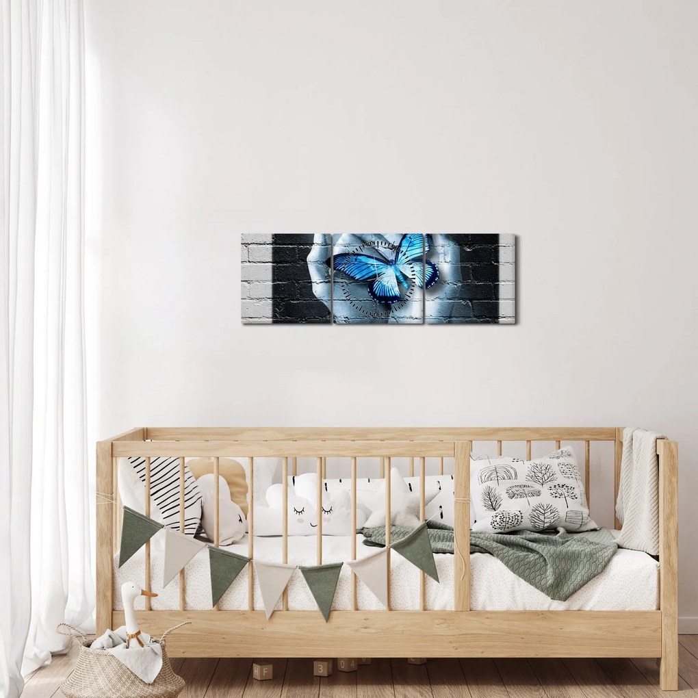 A pillangó képe a falon (órával) (90x30 cm)