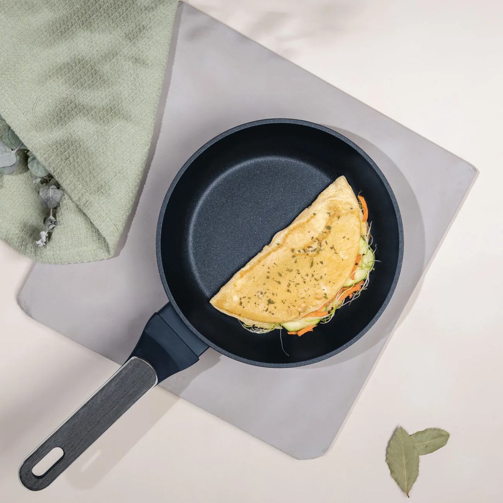 BerlingerHaus tapadásmentes indukciós serpenyő 24 cm matt kék