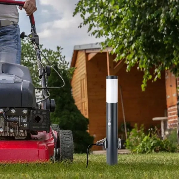 Kültéri érzékelős lámpa és 2 aljzat 1xE27/60W/230V IP44 60cm antracit