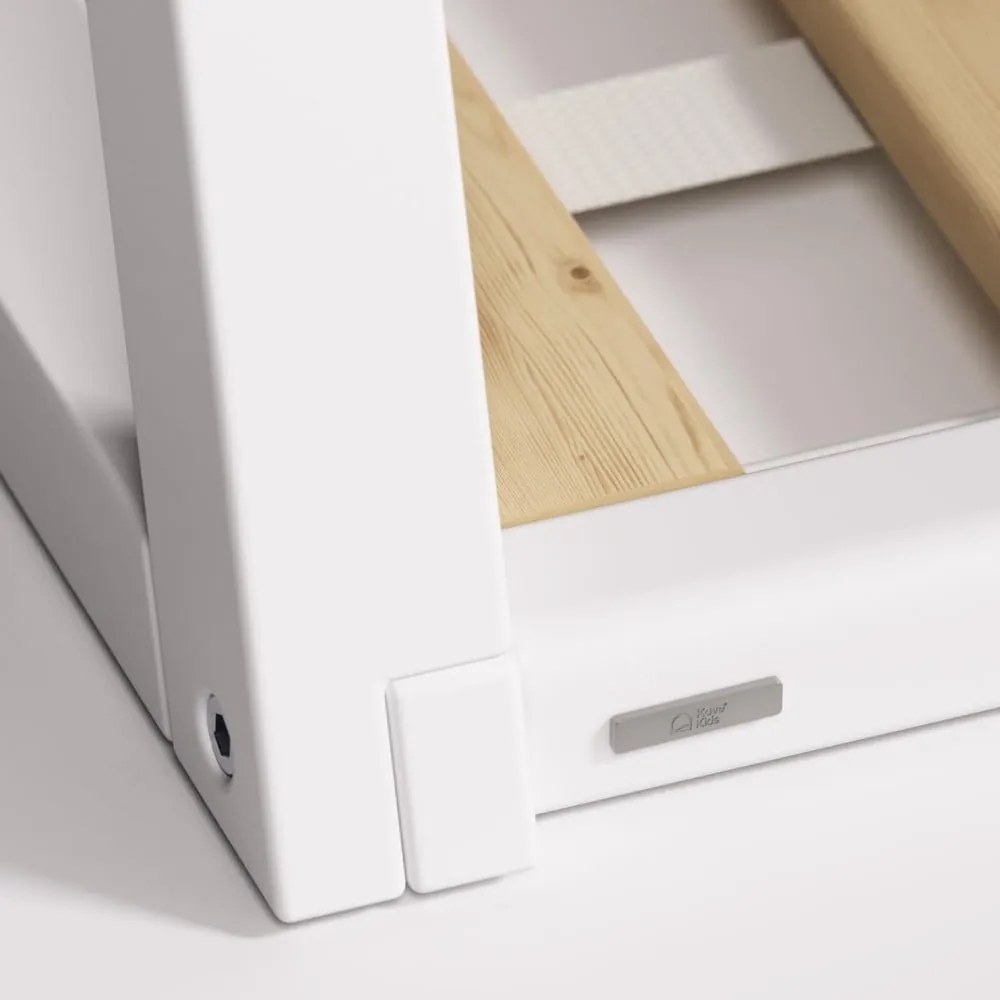 Fehér házikó alakú bükkfa gyerekágy 70x140 cm Maralis – Kave Home