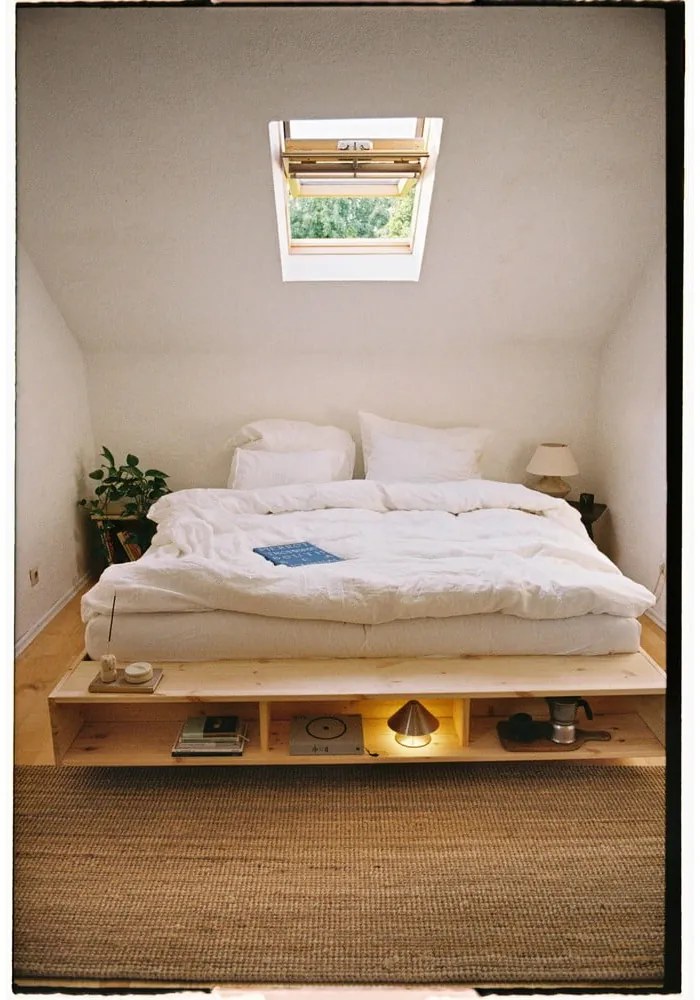 Natúr színű borovi fenyő franciaágy ágyráccsal 140x200 cm Merge – Karup Design