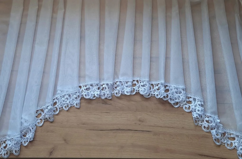 Kész függöny 300x130,ív,márka,gipsz 8cm