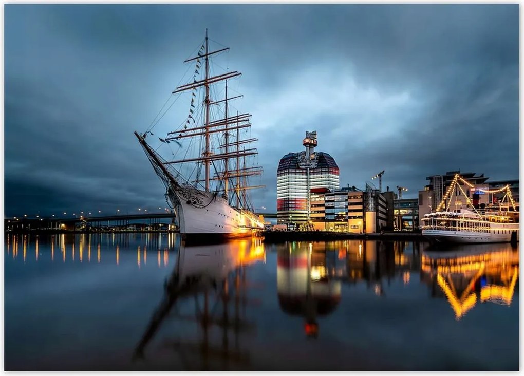 Poszterek 70x50 Vitorláshajó a kikötőben éjszaka