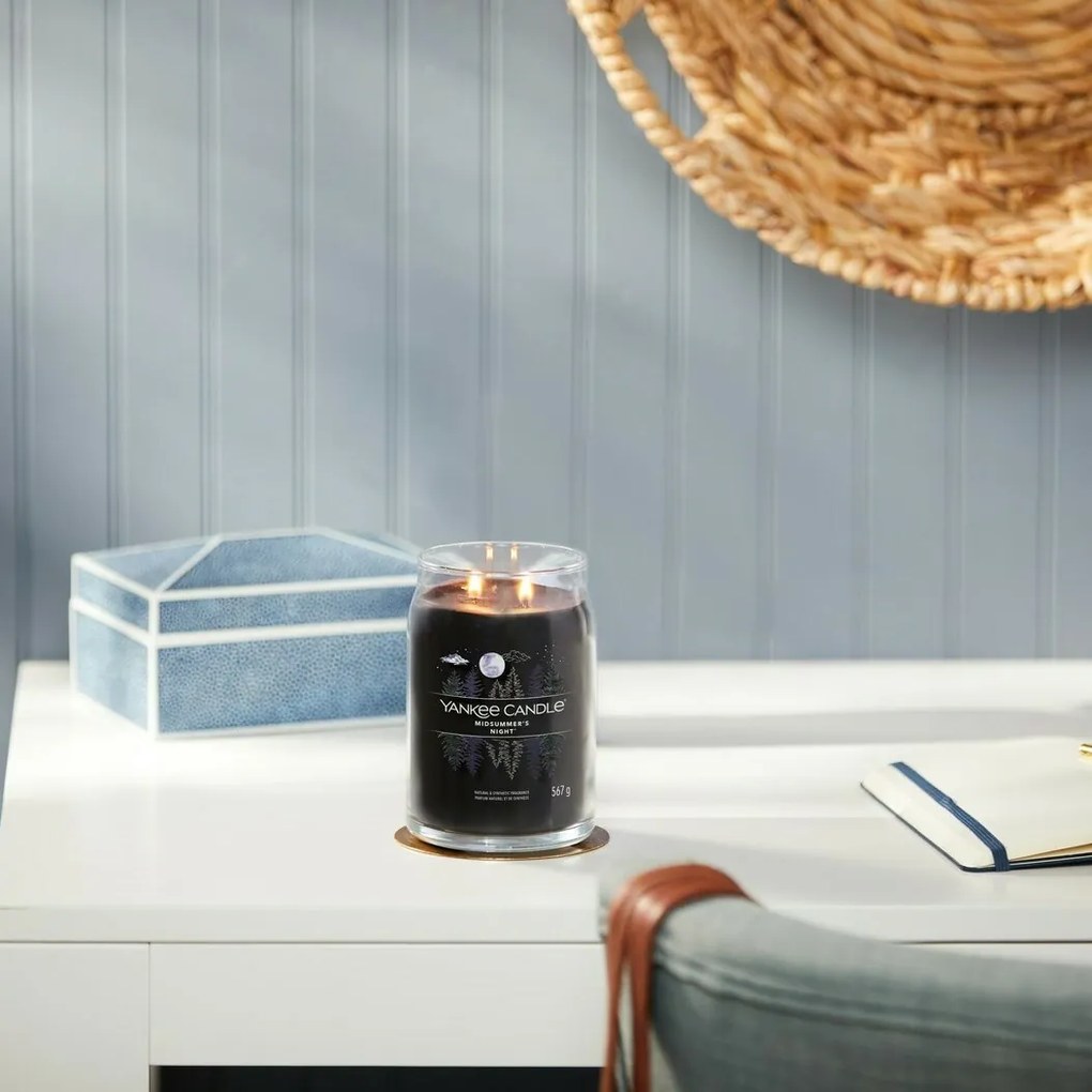 Yankee Candle Illatos gyertya, nagy SignatureMidsummer’s Night, 567 g, L