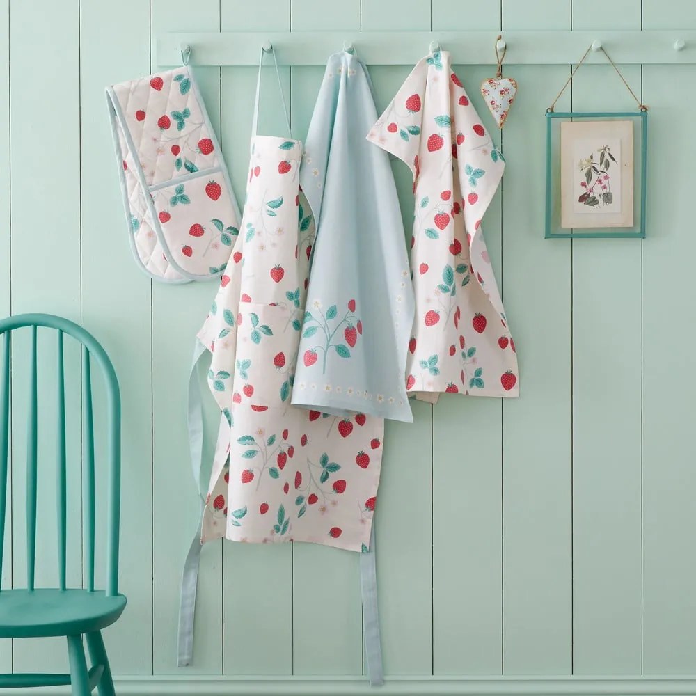 Pamut konyharuha szett 4 db-os 50x70 cm Strawberry Garden – Catherine Lansfield