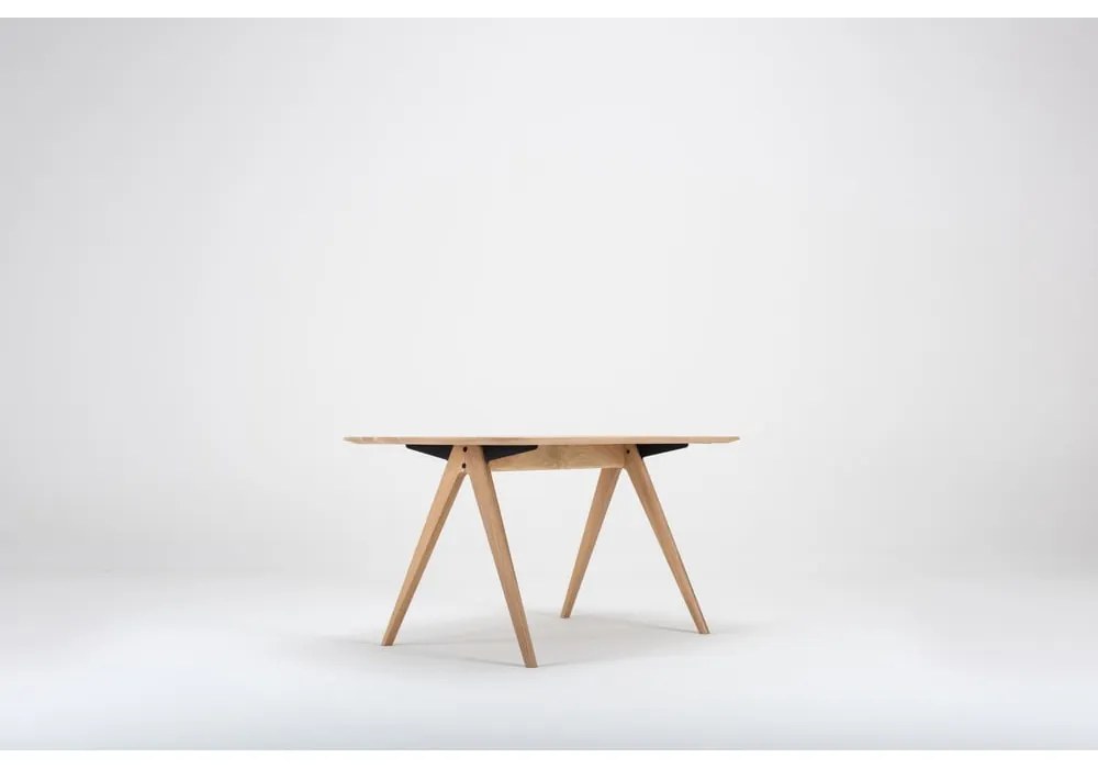 Ava tölgyfa étkezőasztal, 140 x 90 cm - Gazzda