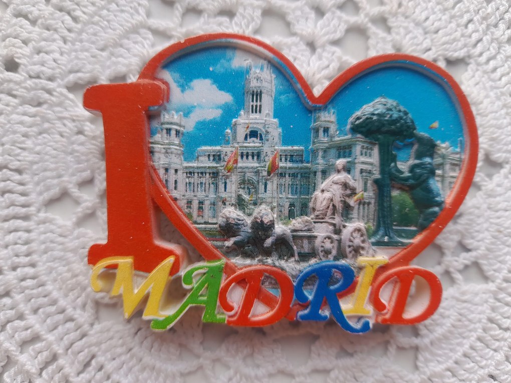 Hűtőmágnes Spanyol Madrid És Love Szív
