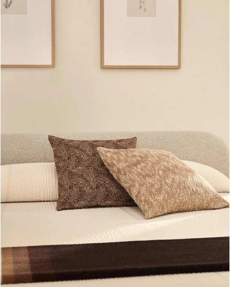 Elefántcsont színű jacquard ágytakaró 180x260 cm Zenti – Kave Home