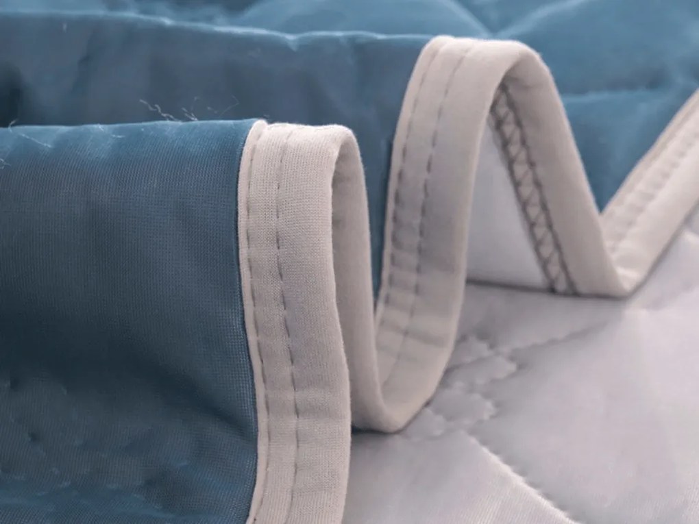 Hűsítő nyári paplan ELARIA, sötétkék Méret: 140 x 200 cm