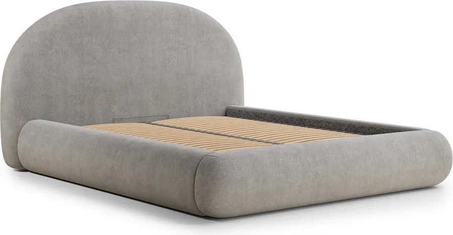 Szürkésbézs kárpitozott ágyneműtartós franciaágy ágyráccsal 180x200 cm Maumere – Maison de Rêve