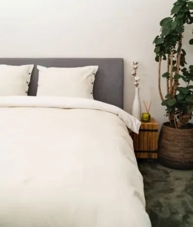 Kayori Okura paplanhuzat, fehér szatén