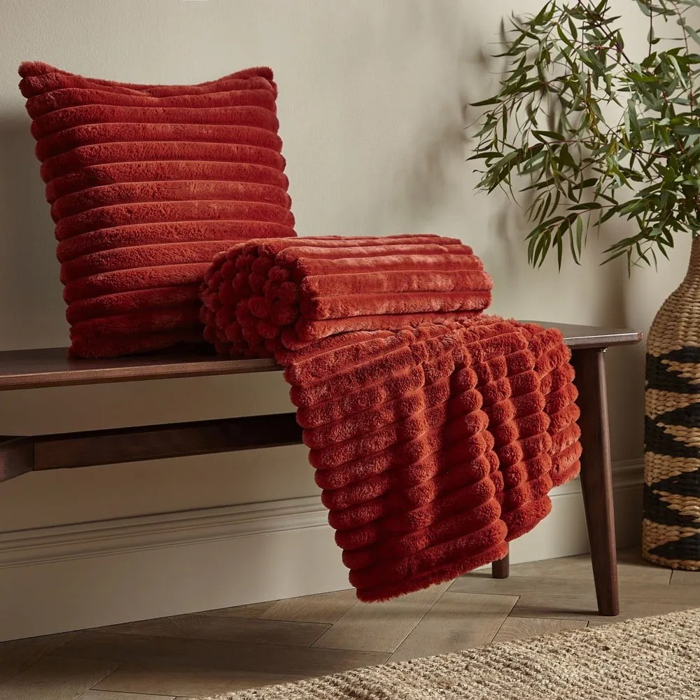 Díszpárna 45x45 cm Cosy Ribbed – Catherine Lansfield