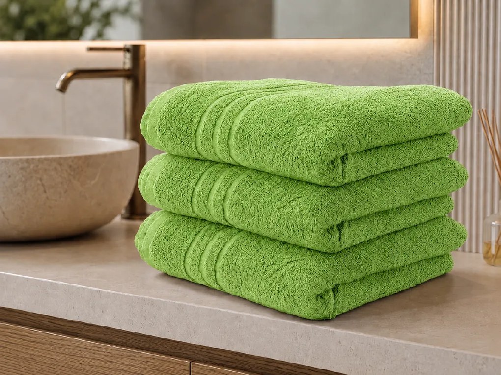 Fürdőlepedő CLASSIC COLOR 70 x 140 cm zöld, 100% pamut