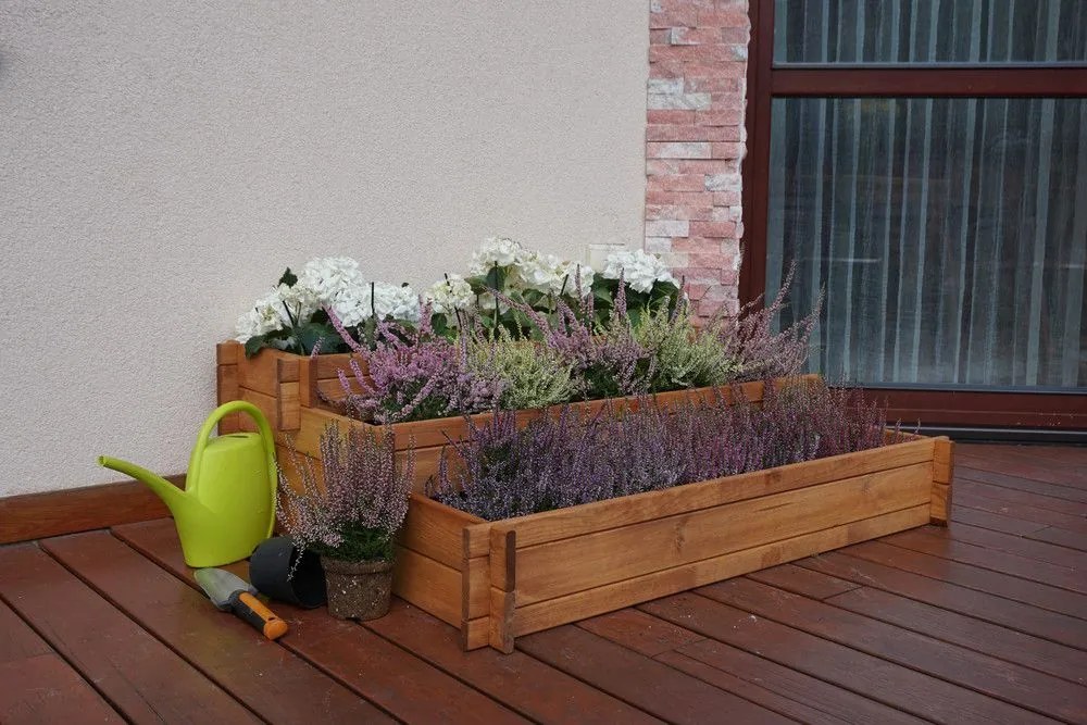 ROJAPLAST Exkluzív lépcsőzetes fa virágcserép