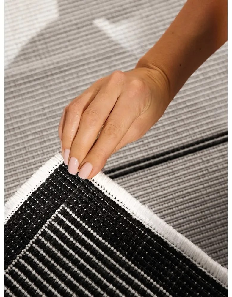 Fekete-fehér kültéri-beltéri szőnyeg 120x170 cm Duet Bowen – NORTHRUGS