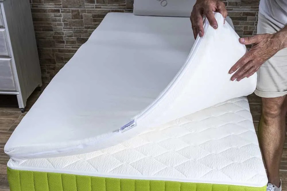 Vitaroll - Akupresszúrás/Red 7 zónás Fedőmatrac Komfortosít/Puhít