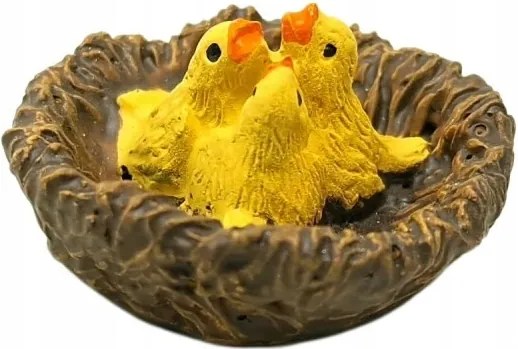 Három kiscsibe a karácsonyi betlehem fészekben- 8-12cm-es figurákhoz