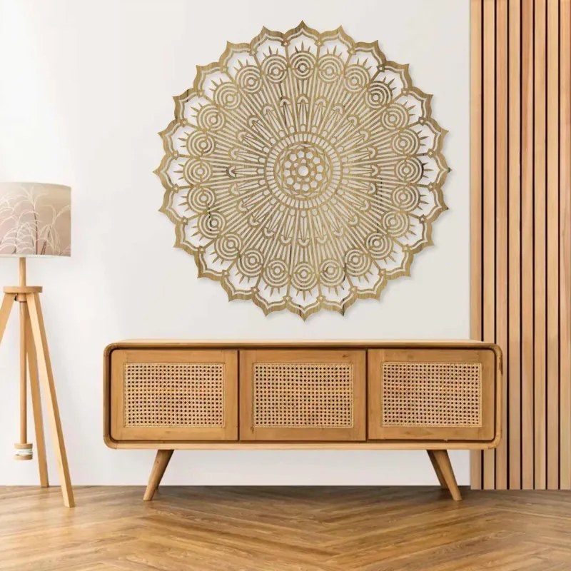 Fából készült mandala a falon | PERKO