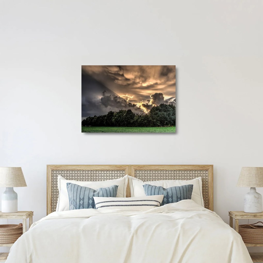 A felhők és az erdő képe (üvegen) (70x50 cm)