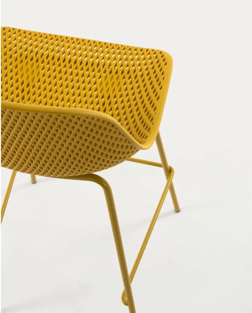 Okkersárga fém-műanyag kerti bárszék Quinby – Kave Home