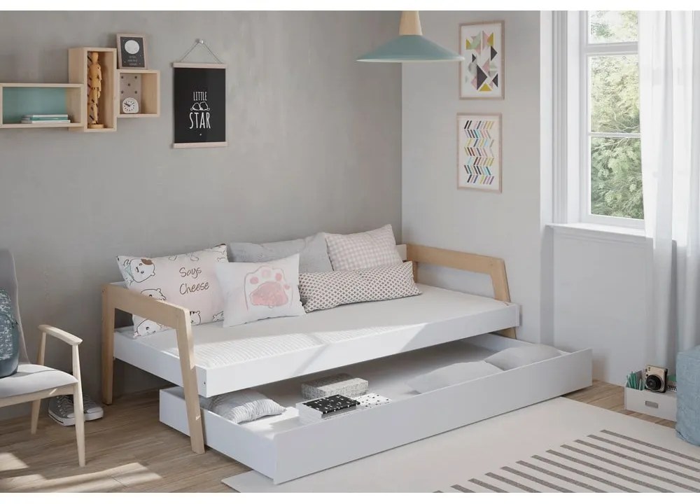 Fehér-natúr színű borovi fenyő gyerekágy kihúzható pótággyal 90x200 cm Carrie – Marckeric