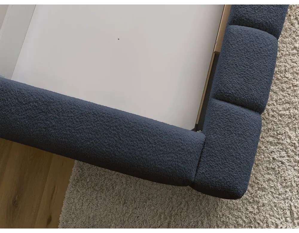 Sötétkék kárpitozott ágyneműtartós franciaágy ágyráccsal 160x200 cm Denali – Bobochic Paris