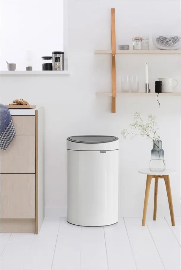 Fehér acél érintésre nyíló szemetes 40 l Touch Bin – Brabantia