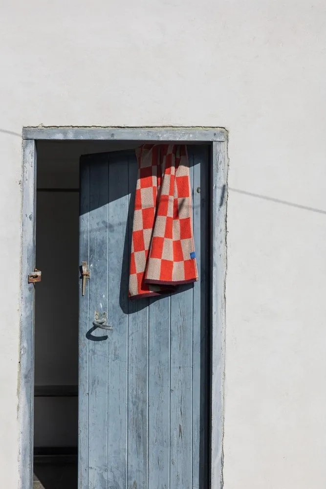 Narancssárga-bézs frottír bio pamut törölköző 50x90 cm Retro – Mette Ditmer Denmark