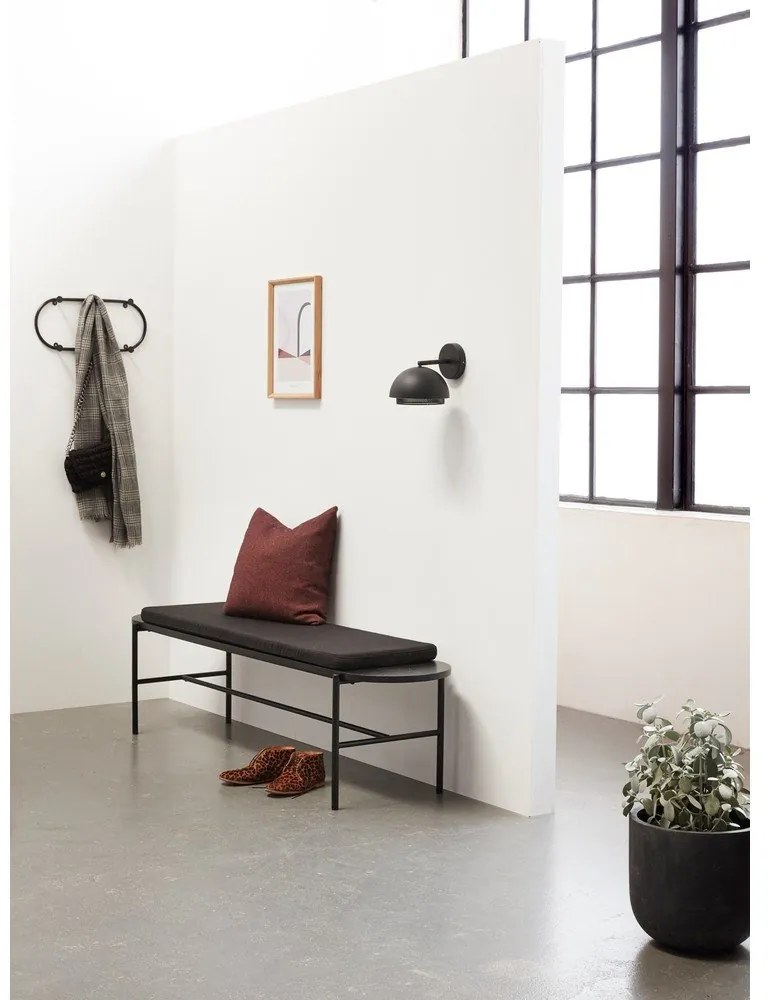 Fekete pad Norm – Hübsch