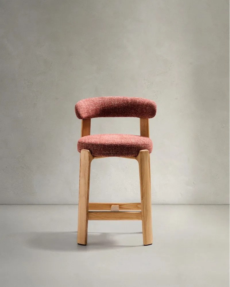 Terrakotta színű-világos natúr színű kőrisfa bárszék (ülésmagasság 65 cm) Granite – Kave Home