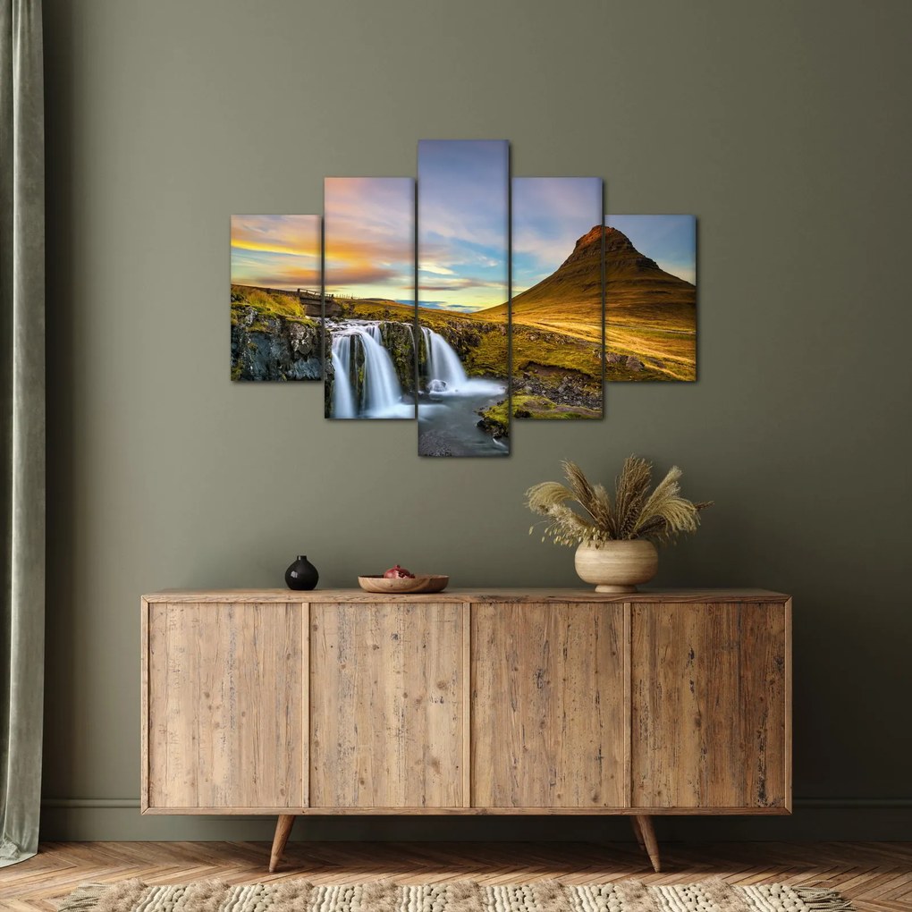 Kép a hegyekről és vízesésekről Izlandon (150x105 cm)