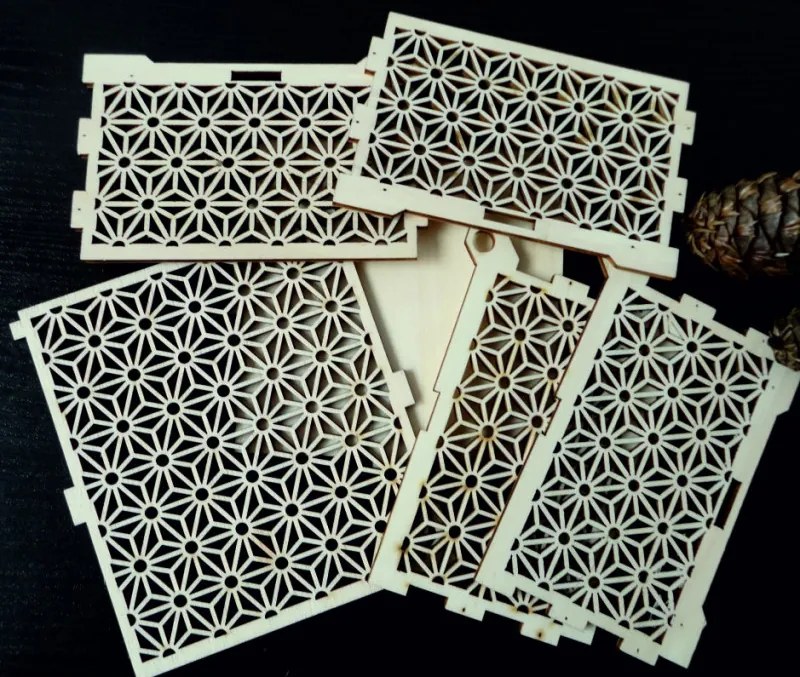 Vintage doboz fából - Könnyű, méret: 12,6x12,6x8,2 cm, félkész - leszállított leszerelés