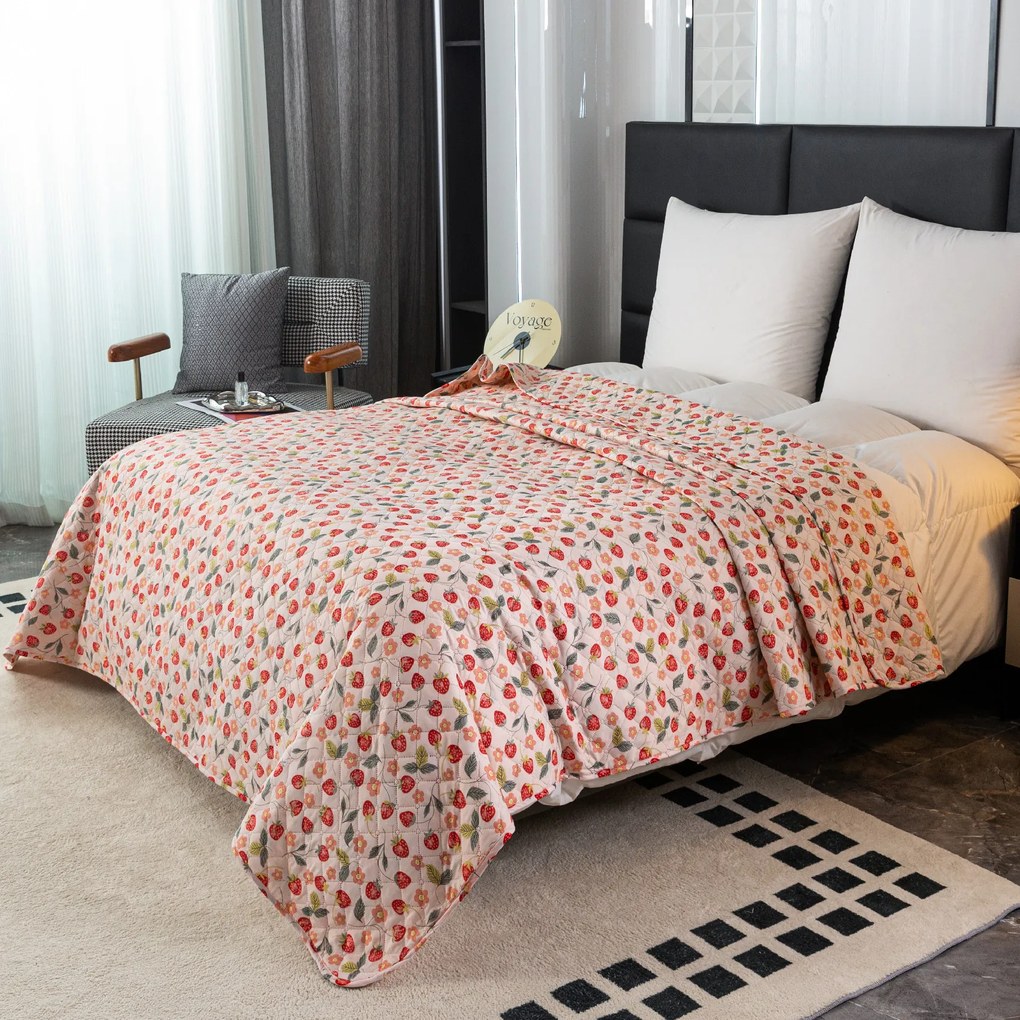 Ágytakaró STRAWBERRY rózsaszín Méret: 220 x 240 cm