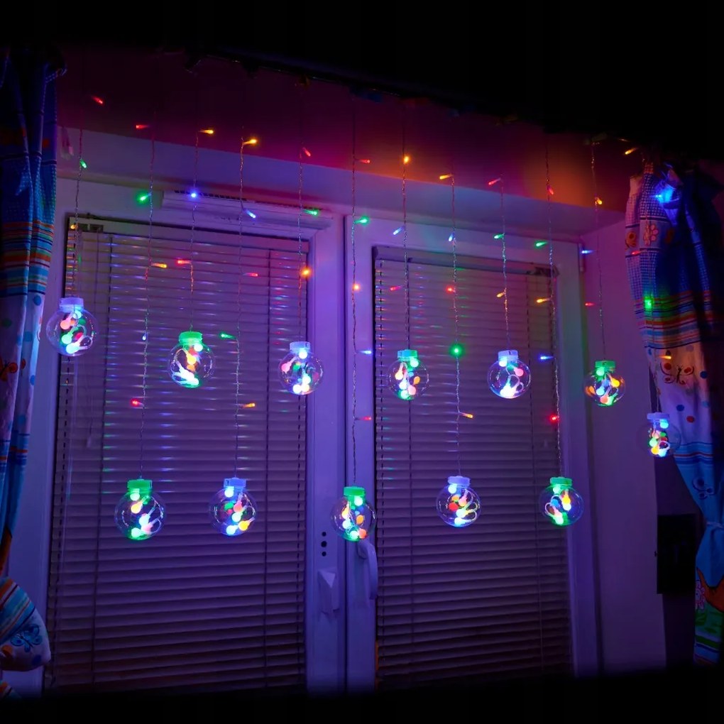 LED-es fényfüggöny gömbök 3m 108LED többszínű távirányító