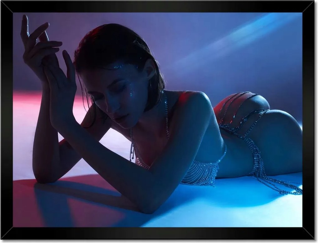 Poszterek keretben 40x30 Lány gyémántokkal