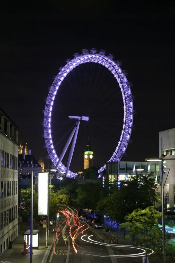 Poszter 30x45cm Londoni szem az éjszakában, Assaf Frank