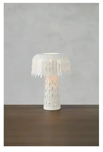 Fehér asztali lámpa fém búrával (magasság 38 cm) Verbera – Markslöjd