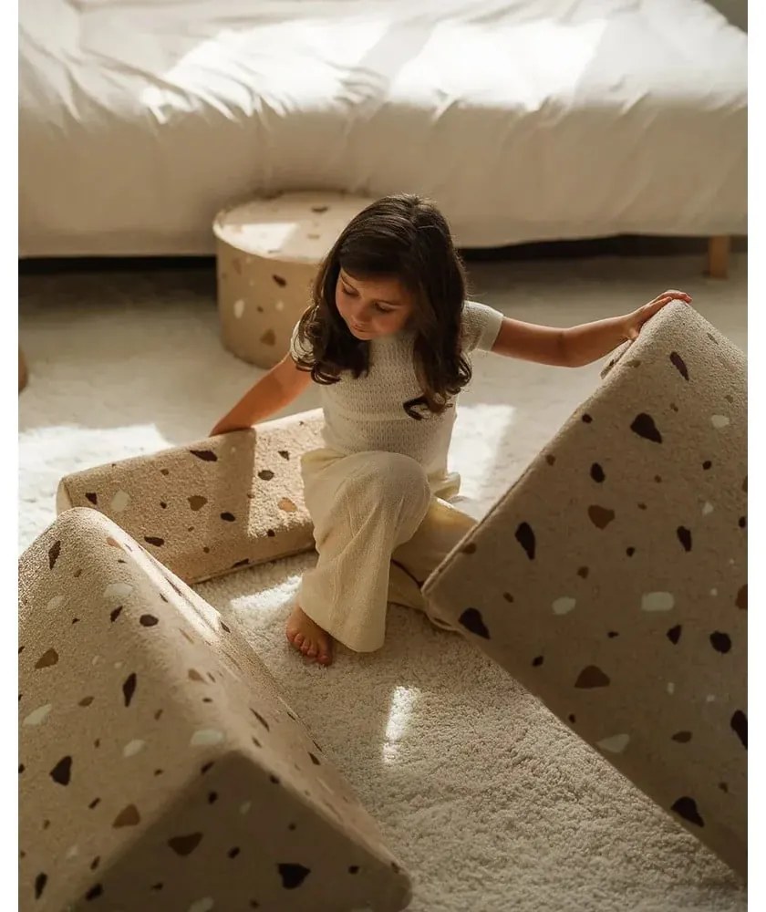 Világosbarna buklé-zsenília gyerek fotel Terrazzo Moon – Wigiwama