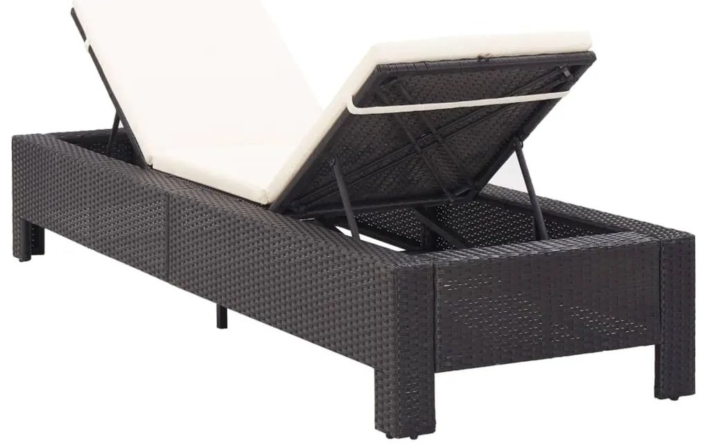 Fekete polyrattan napozóágy párnával