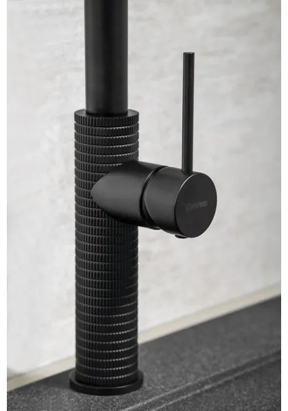 Sapho - Mosogatócsap kihúzható permetezővel FLAWO matt fekete