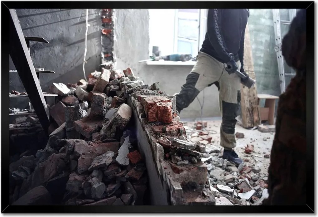 Poszterek keretben 60x40 Téglafalak bontása