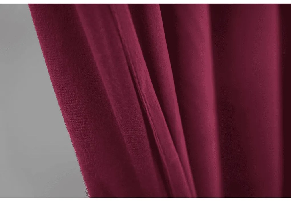 Sötétítő függöny VELVET 140x250 cm, bordó Felfüggesztés: Fém gyűrűk