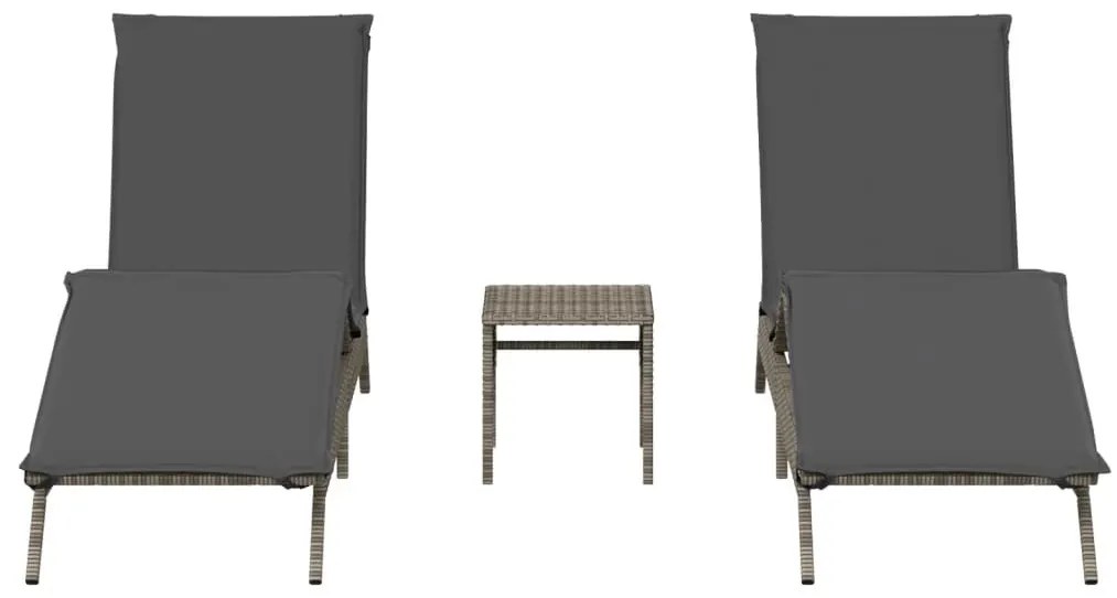 2 db szürke polyrattan napozóágy asztallal