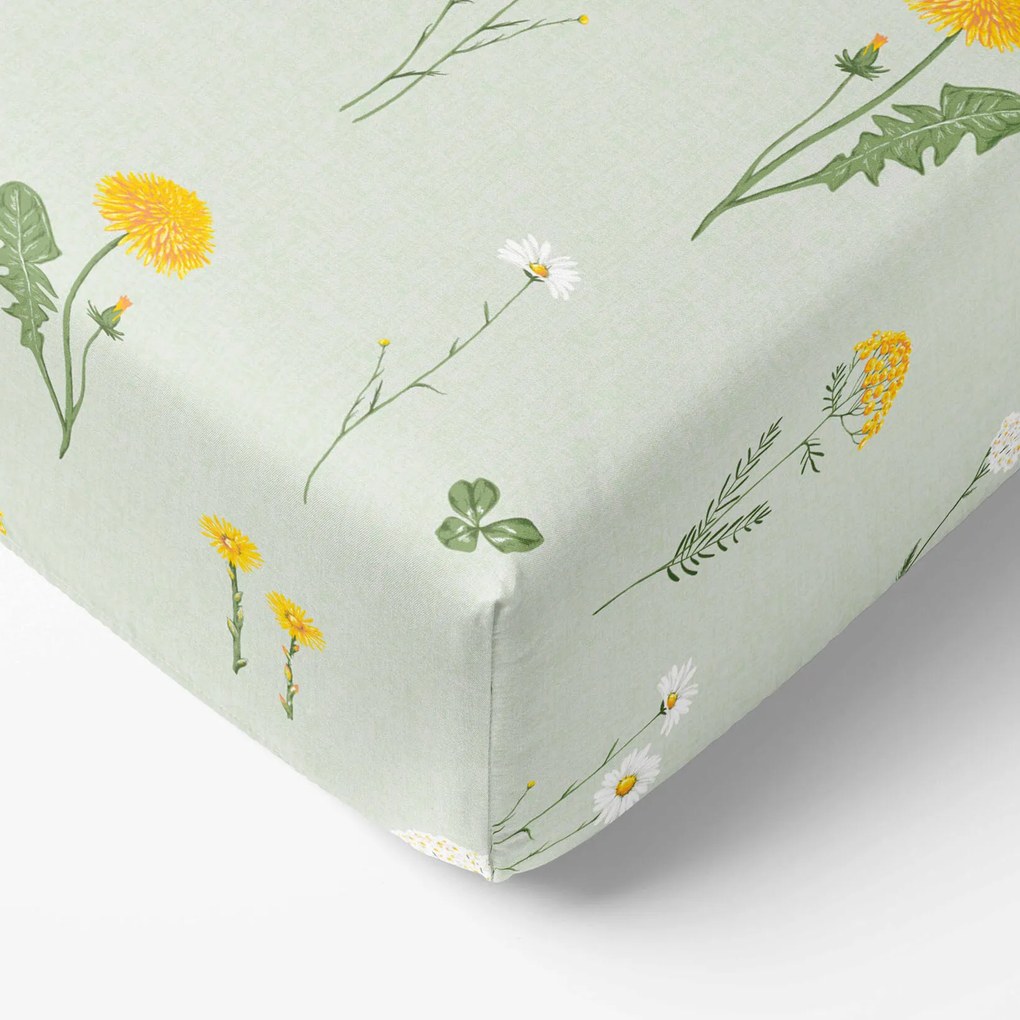 Goldea pamut körgumis lepedő - zöld mező 80 x 200 cm