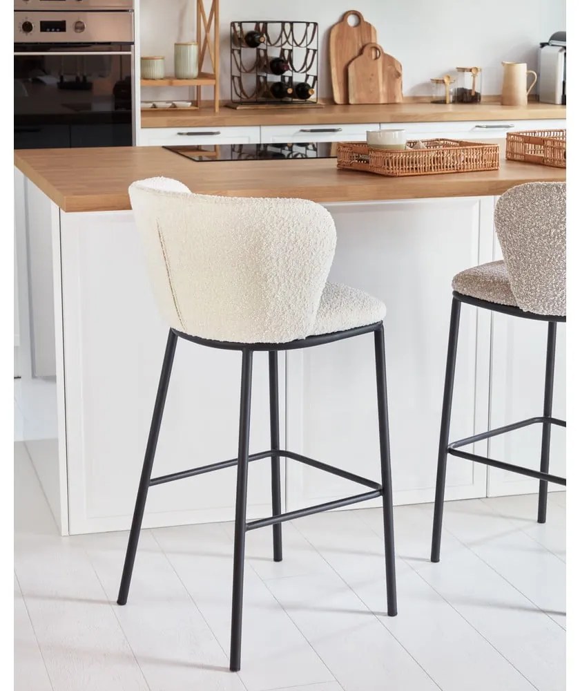 Világosszürke bárszék (ülésmagasság 65 cm) Ciselia – Kave Home