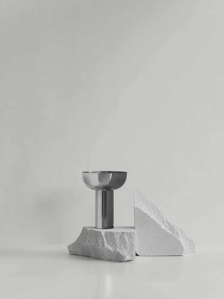 Ezüstszínű rozsdamentes acél váza (magasság 21 cm) Miyabi – Blomus