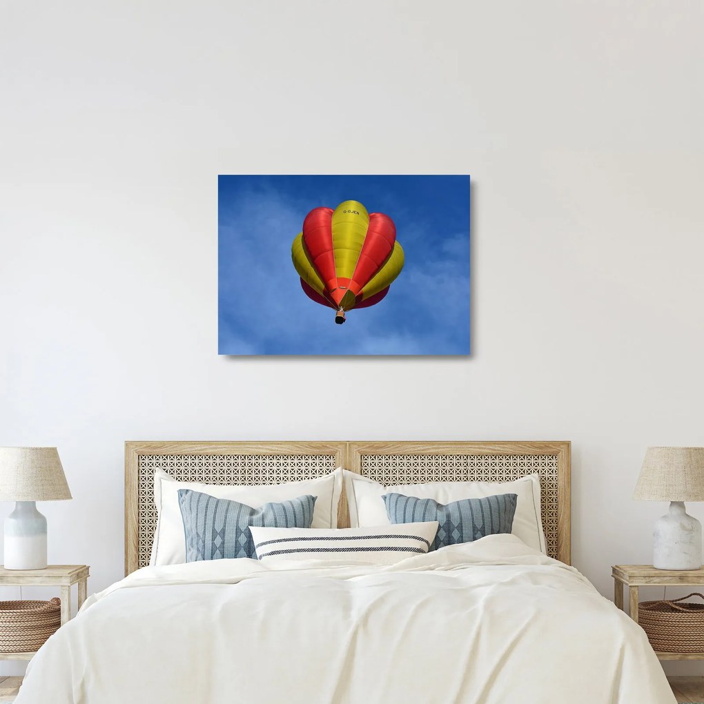 Repülő léggömb képe (üvegen) (70x50 cm)