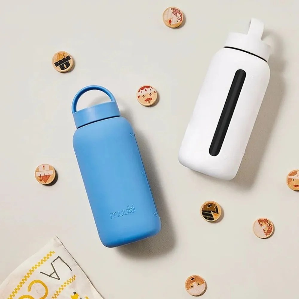 Fehér utazó ivópalack 720 ml Nimbus Cloud – Muuki