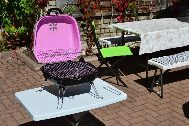 Faszenes hordozható grillsütő Garth BBQ Pink